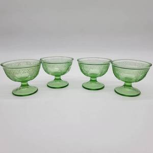 lot 35 image: 4 Federal Glass Company Georgian Lovebirds Uranium Glass Sherbert Bowls- 1931-1935