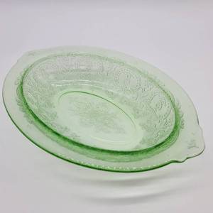 lot 47 image: Indiana Glass Company Horseshoe Uranium Glass Vegetable Bowl 1930-1933-