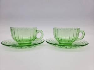 lot 09 image: 2 1930 Hazel Atlas Uranium Glass Ribbon Teacup Saucers