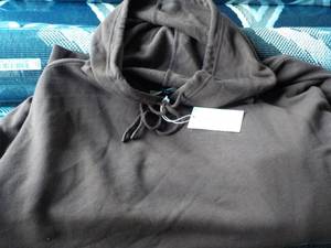 lot 69 image: Womens 4X Brown Hooded Universal T...