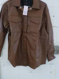 lot 90 image: 6 size XS Wild Fable Dark Brown Shi...