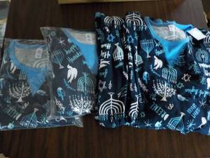 lot 97 image: 3 - 2 pc XXL Sleepwear new with ta...