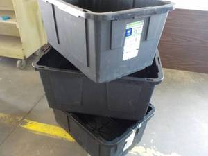 lot 115 image: 3 Green Made Storage Tubs no cover...