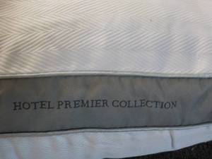 lot 120 image: 1  Hotel Premier Collection Queen s...