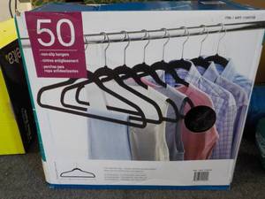 lot 141 image: Case of 50 Non Slip Hangers...