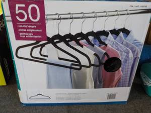 lot 142 image: Case of 50 Non Slip Hangers...