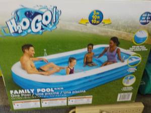 lot 146 image: H2OGO Family Pool...