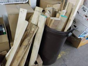 lot 159 image: 30 - 2 x 4 pieces of wood Various ...