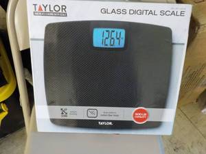 lot 162 image: Taylor Glass Digital Scale...