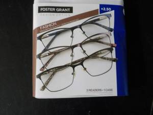 lot 195 image: Foster Grant 3 - 2.50 Fashion Reade...