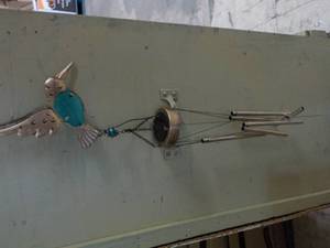 lot 217 image: Hummingbird LED Chime...