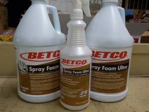 lot 221 image: 2 Gallon Jugs BETCO Spray Foam Degr...