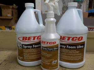 lot 222 image: 2 Gallon Jugs BETCO Spray Foam Degr...