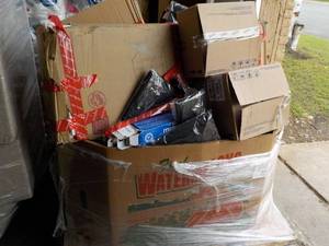 lot 227 image: Pallet of Overstock, Unclaimed and ...