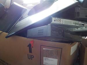 lot 230 image: Pallet of Electronics- if you win t...