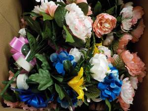 lot 261 image: Large Box of Artificial Flowers...