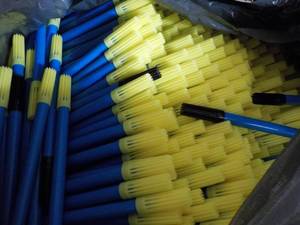 lot 289 image: Large Box of PenHighlighters...