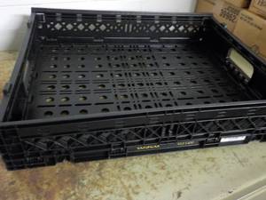 lot 305 image: 4 Collapsible Crates...