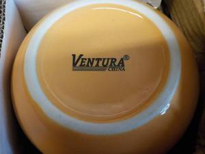 lot 316 image: Case of 24 Peach Ventura Ceramic So...