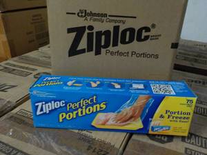 lot 334 image: Case of 12 Boxes Ziploc Perfect Por...