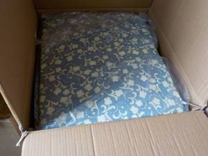 lot 344 image: Case of 5 Teachers Rockers Cushio...