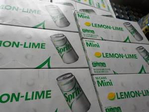 lot 370 image: 6 - 10 Packs Lemon Lime Sprite Mini...