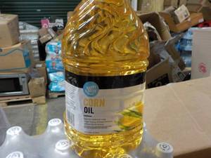 lot 397 image: Gallon Jug Corn Oil...