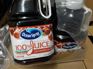 lot 402 image: 2 - 3 Liter Jugs Ocean Spray Cranbe...