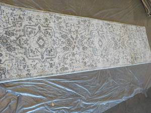 lot 60 image: Centenno Runner 26 x 96...