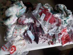 lot 17 image: 2T Clothing new with tags...