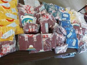 lot 24 image: M size 810 Clothing new with tags...