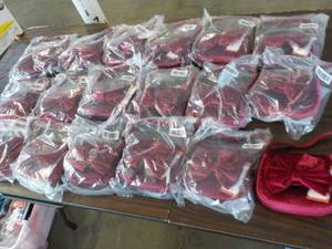 lot 1 image: 18 Cat and Jack Purses...