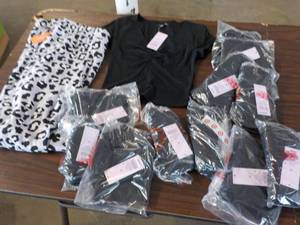 lot 32 image: Leopard Print Sweatpants size XS an...