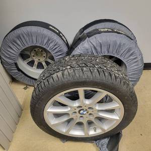 lot 14 image: 4 Winter Tyre Dunlop Winter Sport 3D RFT 24545 R18 100V MS A8-7 BMW Wheels and Tire Totes