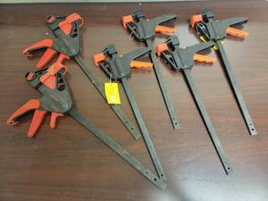 lot 21 image: 12 Ratchet Bar Clamp Spreaders