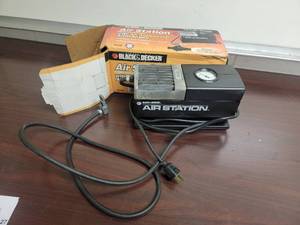 lot 27 image: Black & Decker Air Station InflatorCompressors wAir Accelerator & Attachments