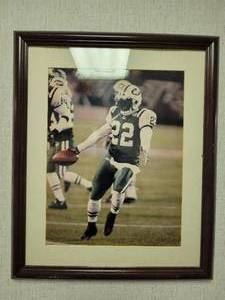 lot 59 image: Large Photo Of Tyrone Carter NFL Jets Number 22
