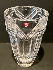 lot 139 image: Orrefors Aladdin Crystal Vase