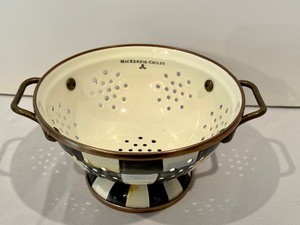 lot 120 image: Small Enamel Courtly Check Mackenzie Childs Colander
