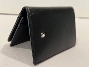 lot 96 image: Mont Blanc WalletCard Holder