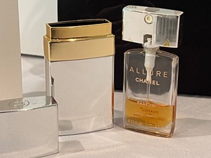 lot 88 image: Chanel eau de toilette No. 5 and More