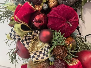 lot 85 image: Mackenzie Childs Holiday Wreath
