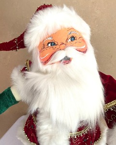 lot 208 image: Annalee Santa Figurine