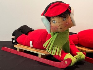 lot 150 image: Two Whimsical and Fun Annalee Figurines on Sleds