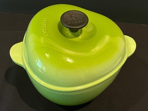 lot 159 image: Le Creuset Apple Casserole Dish