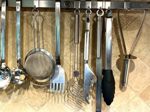 lot 173 image: Wonderful Variety of Quality Kitchen Utensils
