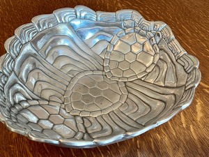 lot 186 image: Two Marine Themed Arthur Court Serving Dishes