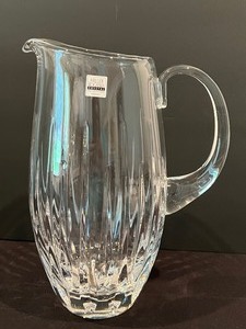 lot 187 image: Miller Rogaska Soho Two Liter Crystal Vase - NEW