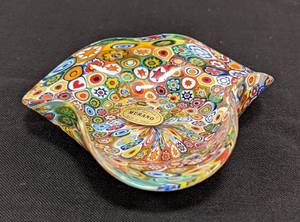 lot 317 image: Small Murano Glass Bowl