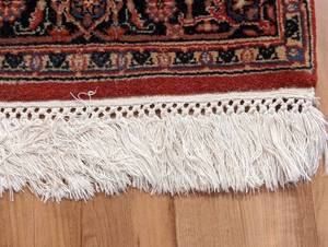 lot 32 image: Gorgeous Runner